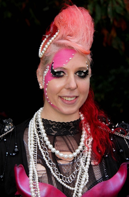 pearly vampire - Elf Fantasy Fair
Kasteeltuinen Arcen
17 & 18 september 2011

Vampires & Zombies - foto door sknaapen op 14-10-2011 - deze foto bevat: elf fantasy fair