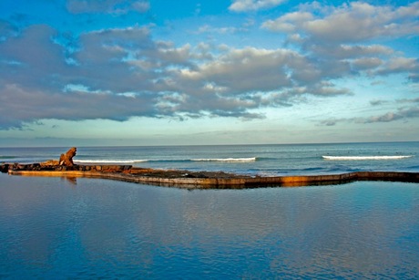 Pool and sea