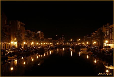 Oude Singel Leiden bij nacht