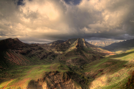 3. Gran Canaria: berglandschap HDR.jpg
