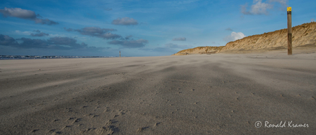 Stormachtig strand