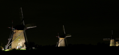 Kinderdijk bij nacht