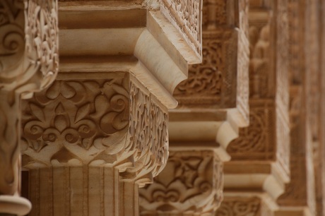 Zuilen in het Alhambra