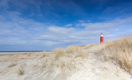 Eierlander vuurtoren onder Hollandse lucht