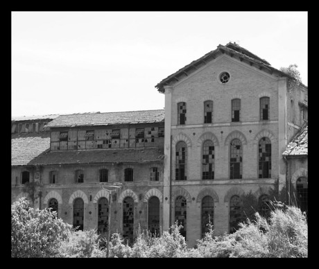 Fabriek in verval