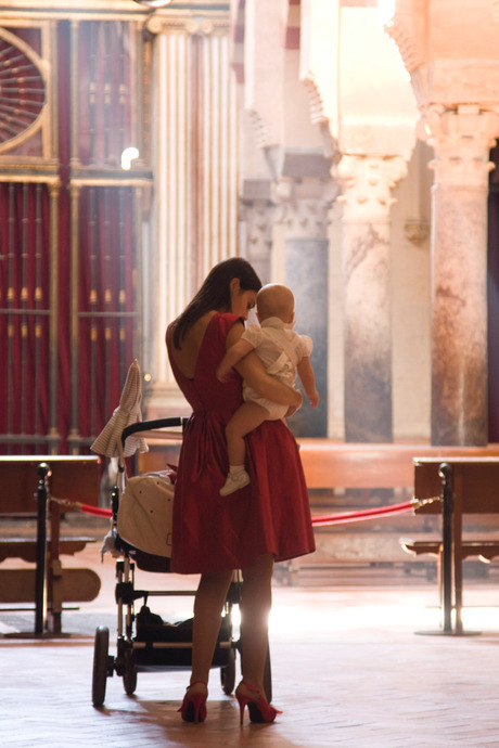 moeder en kind in mezquita-.jpg