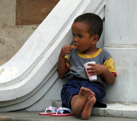 Jongen in Jakarta