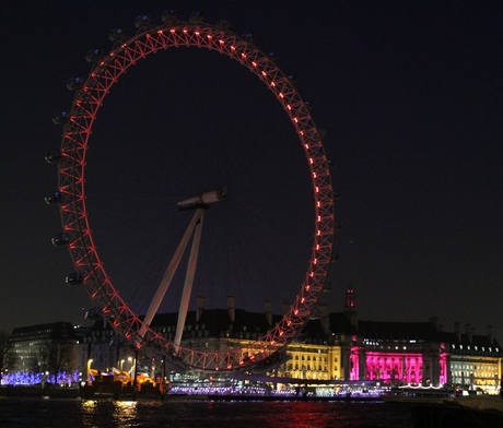 (hoog)spanning /lichten aan in het London Eye