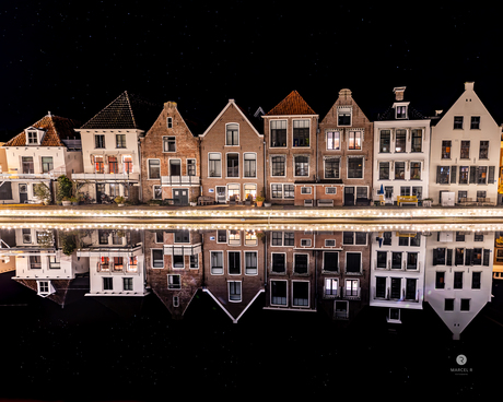 Dokkum by night reflecties 