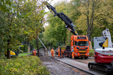 dikke scania met boom