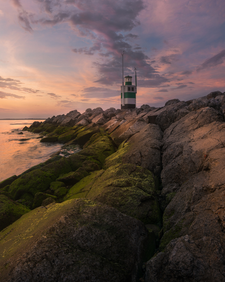 Zonsondergang bij een lichttoren