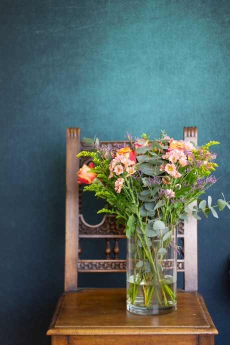 Bloemetjes buiten zetten