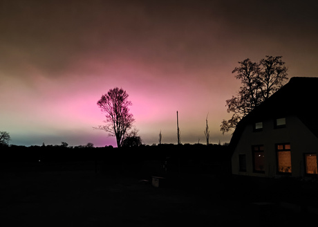 Roze licht boven Deventer