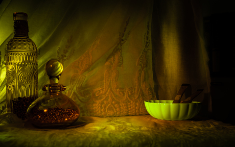 binnen  lekker warm met  lampjes aan 