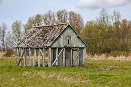 Vervallen schuur