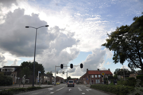 op de weg in Oosterhout