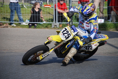 Supermoto