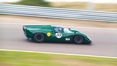 Lola T70