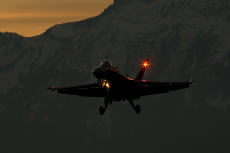 nachtlanding in Zwitserland