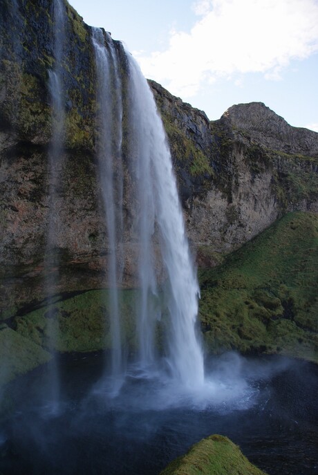 waterval in ijsland