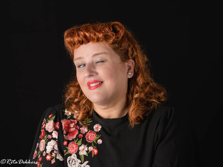 Lieke, met een knipoog naar de jaren 40