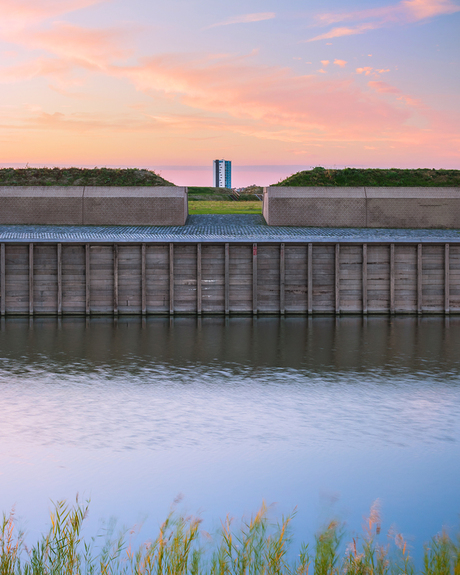 Landmark bij zonsopkomst