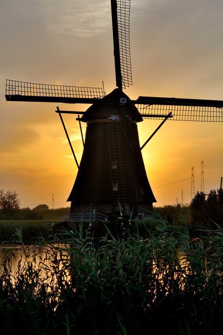 Zonsopkomst in Kinderdijk