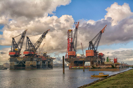 gezusterlijk in de haven