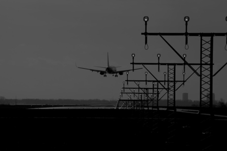 KLM B737 landing Polderbaan.jpg