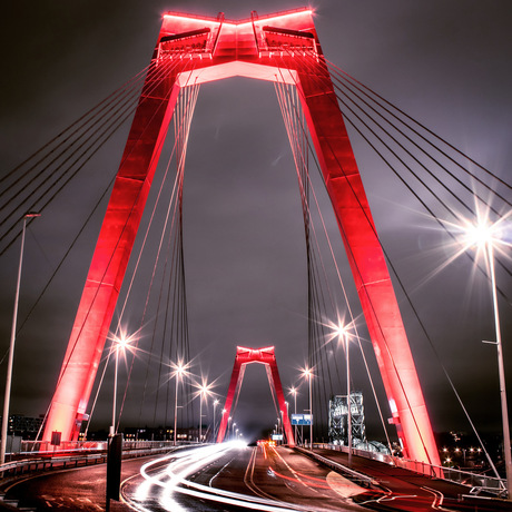 Willemsbrug in de Nacht