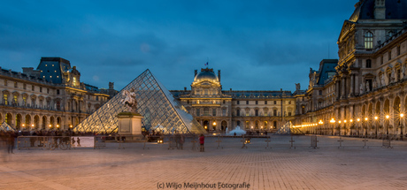 Musée du Louvre Parijs