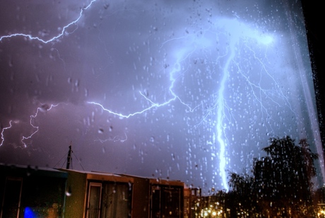 Onweer vanuit mijn kamer