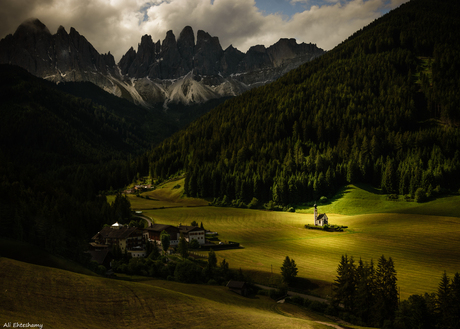 Villnöß church dolomiti