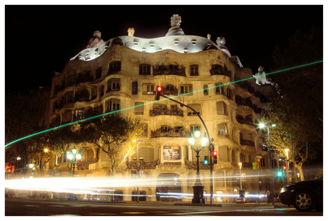 night traffic Casa Mila