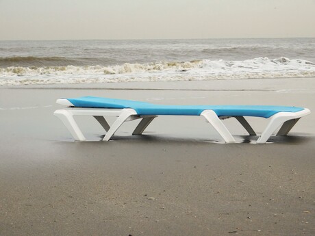 Gaat u maar vast liggen...ik kom zo bij U!