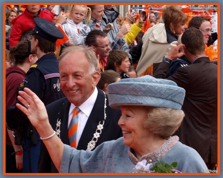 Koningin Beatrix en Burgemeester Schouwenaar