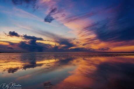 Kleur en reflectie in het water