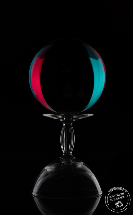 Kristallen bol op glas