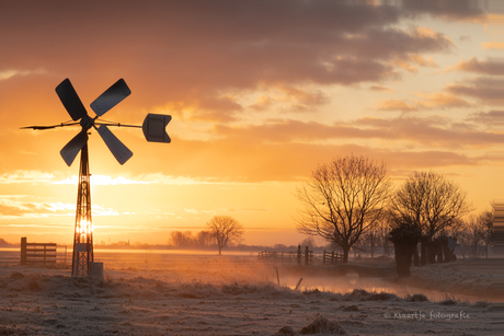 Zonsopgang in de polder
