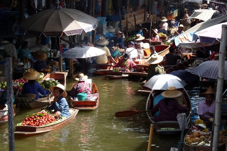 Floating Market