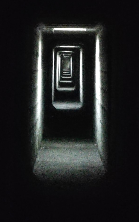 Donkere tunnel  
