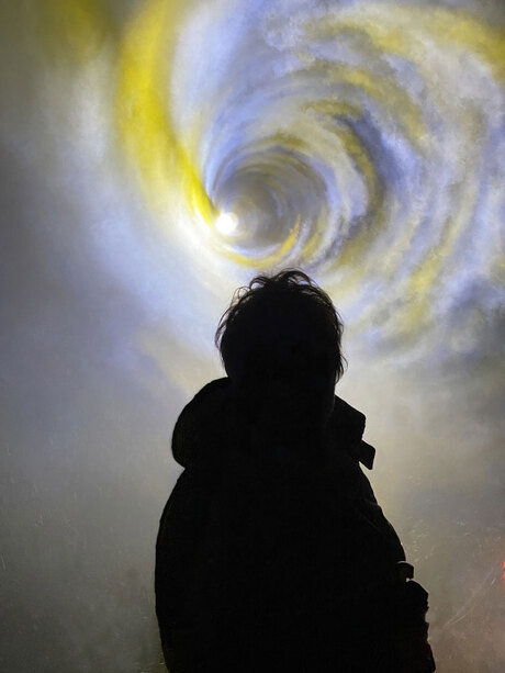 er is licht aan het einde van de tunnel
