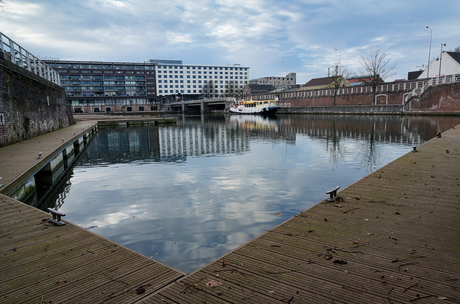 Spiegelingen Het Bassin Maastricht