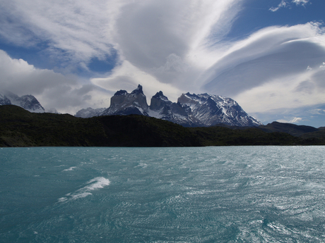 Torres del Paine vanaf Lago Pehue