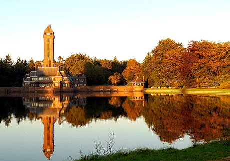 jachthuis in herfst kleuren