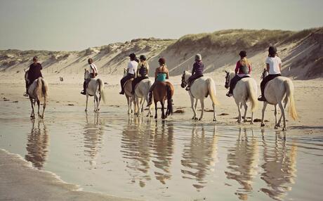 équitation sur la plage