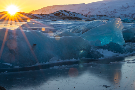 Zonsondergang in IJsland