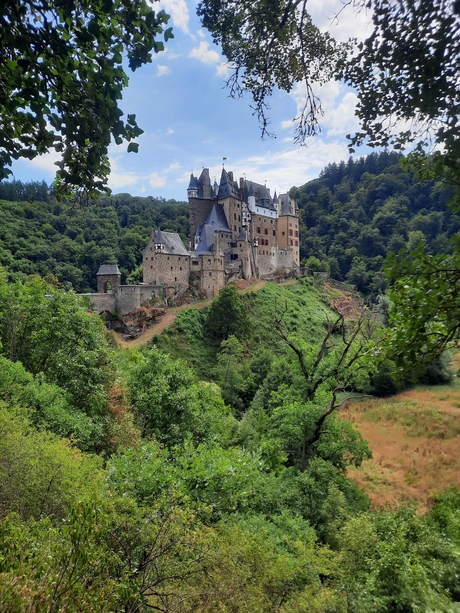 Prachtig bewaard gebleven kasteel