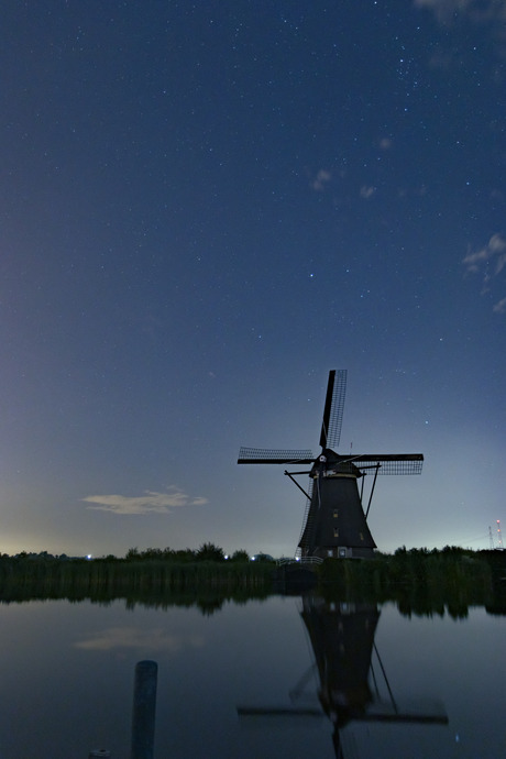 Kinderdijk bij nacht