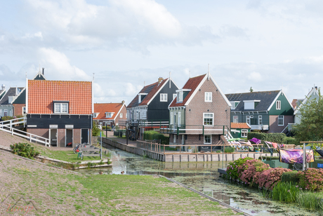 Marken